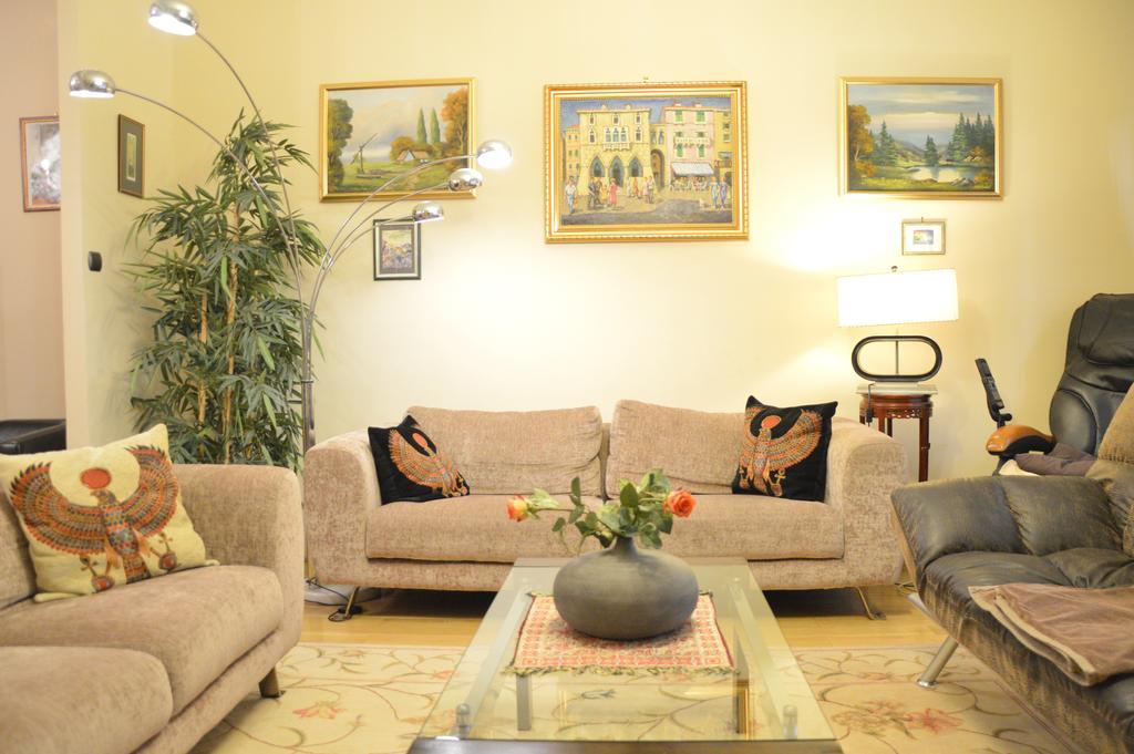 شقة Classic Flat At Basilica بودابست المظهر الخارجي الصورة