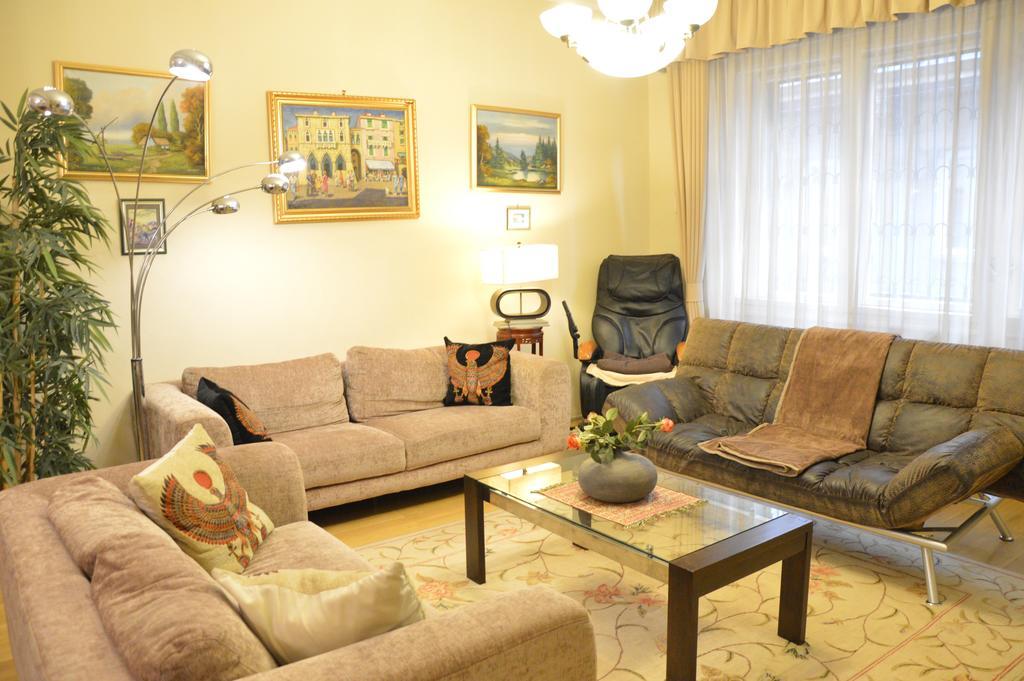 شقة Classic Flat At Basilica بودابست المظهر الخارجي الصورة